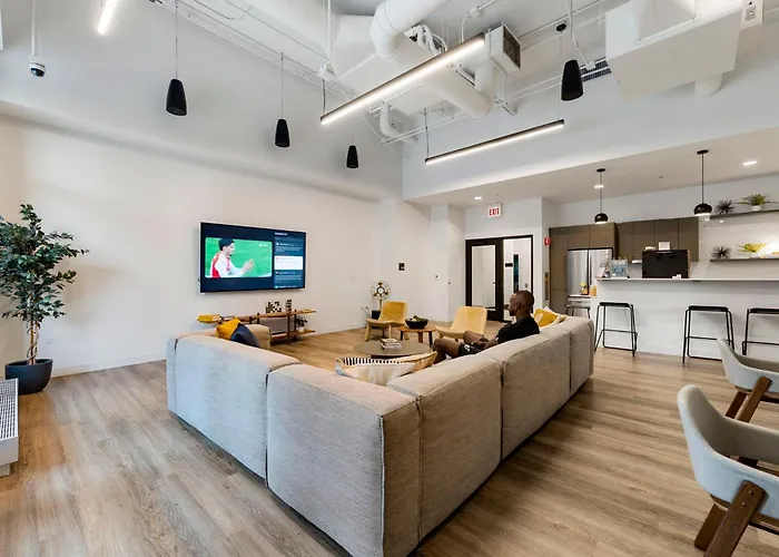 Hotel Elegant 3br Prime Location